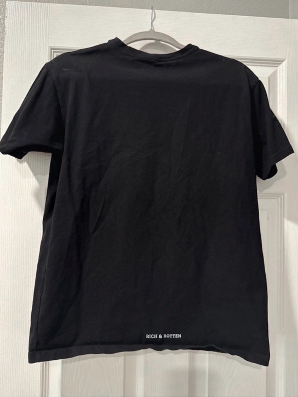 Rich & Rotten Tshirt - Picture 3 of 4